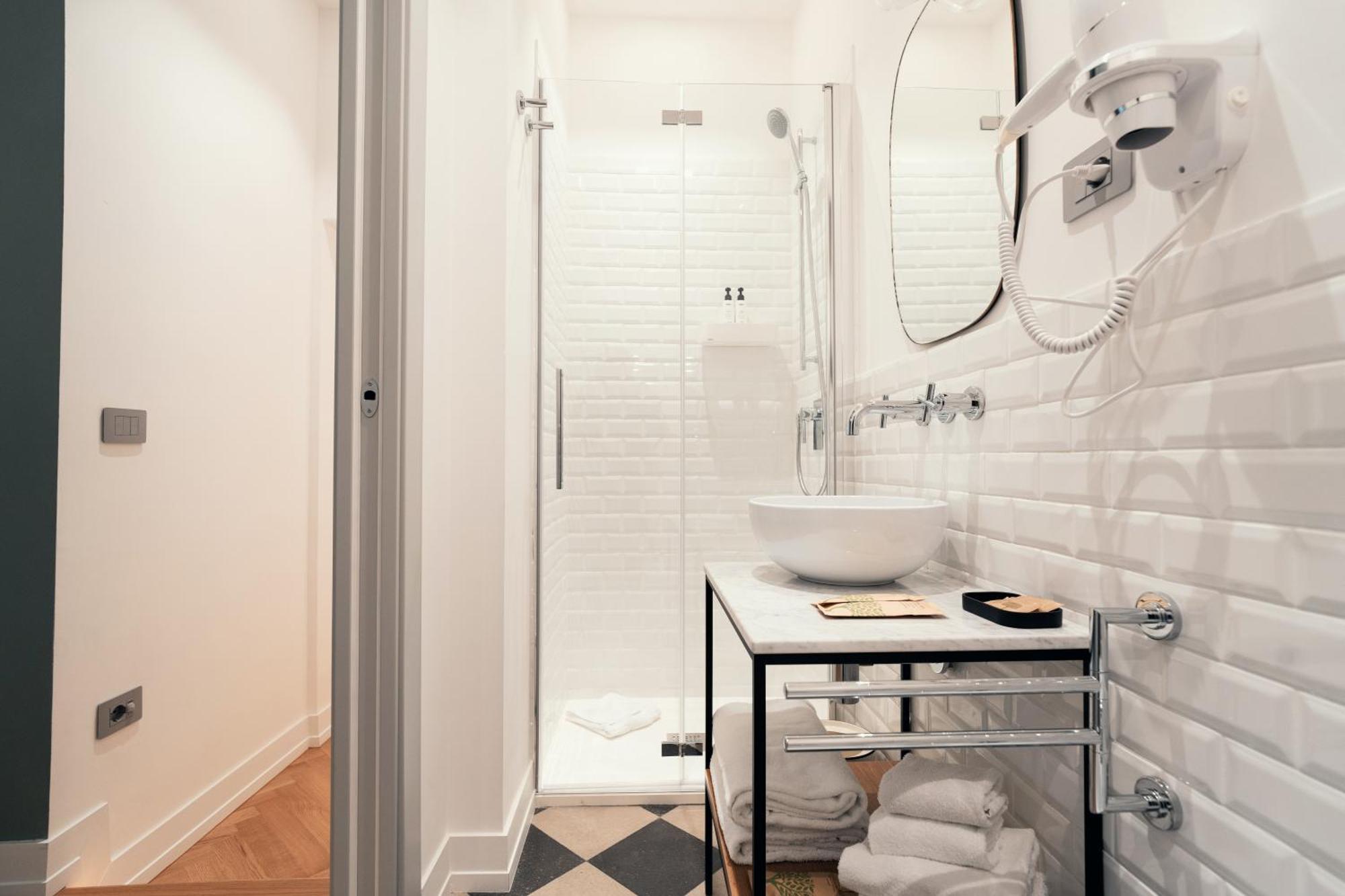 Large Double or Twin Room
